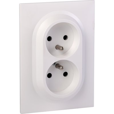 Legrand - Double Compact Monobloc Power Soque. Inovação, qualidade e confiabilidade na palma da sua mão. Angola-Materiais.shop.