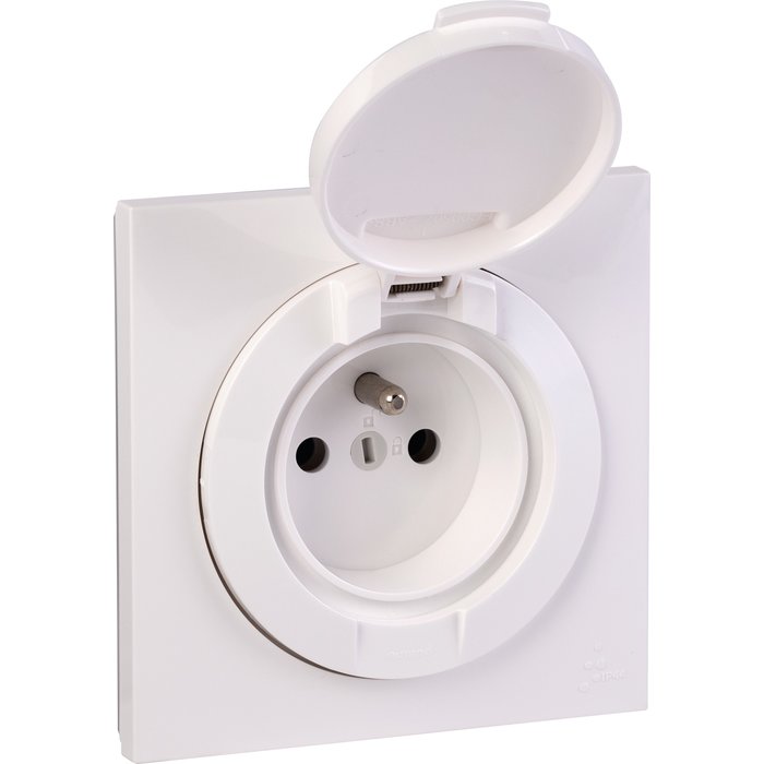 LeGrand - 2P Power Outlet+T com dooxie 16a ip44 bem entregue com placa quadrada branca e garras ref 600344. Sua obra, nossos materiais. Angola-Materiais.shop, parceiro da construção angolana.
