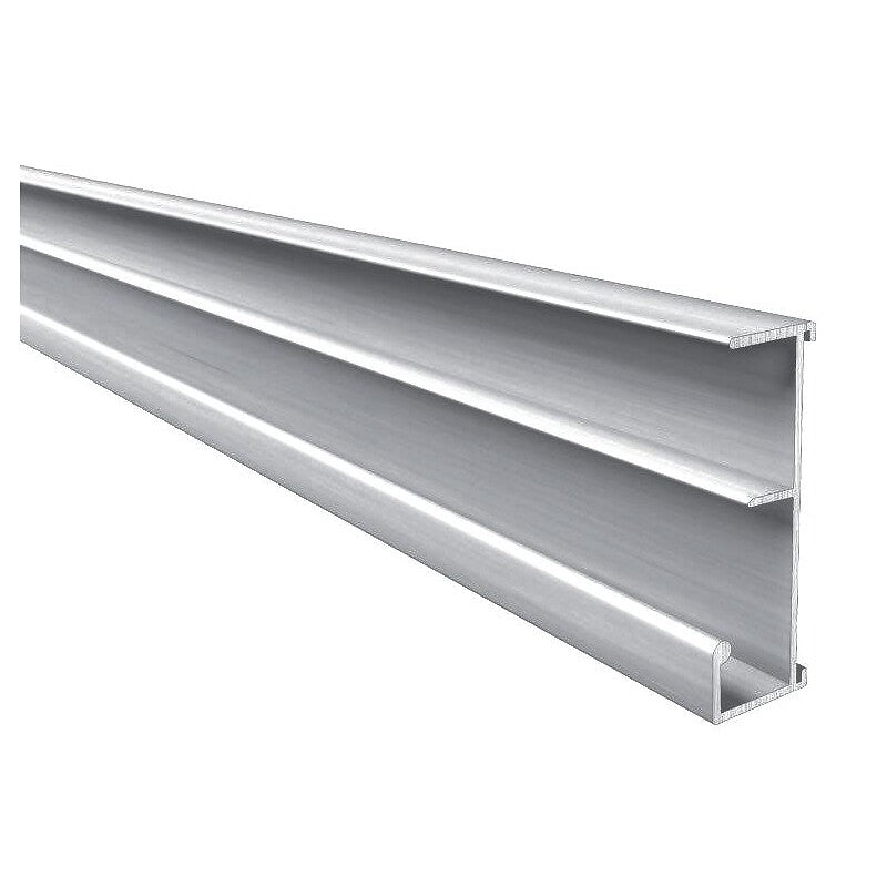 Perfil de pastas penduradas em montagem de alumínio lacada branca sob comprimidos de 4m. Construindo Angola, um material de cada vez. Angola-Materiais.shop.
