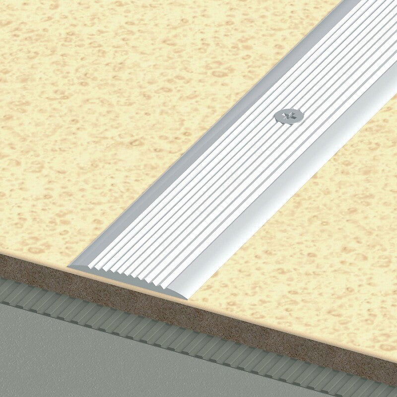 Perfil plano em modelo anodizado anodizado non -slip non -slip fa31. Seu parceiro estratégico em materiais de construção. Angola-Materiais.shop.