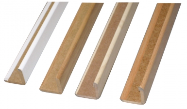 Ângulos de cinzas brancas revestidas com baguete de canto. Roundado 30x30 mm LG. 2,40 m. Compromisso com a qualidade, em cada material, em cada entrega. Angola-Materiais.shop.