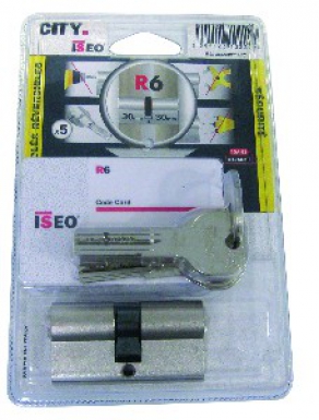 Cilindro de bolha 2 entradas »ISR6" Nickelé 30x30 5 Chaves reversíveis. Compre materiais hidráulicos e elétricos duráveis na Angola-Materiais.shop. Estamos comprometidos com a excelência.