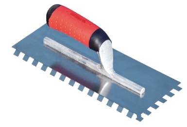 Placa de cola de aço inoxidável 28 x 12 cm - dentes quadrados 10 x 10 mm 45 °. Materiais de ponta para construções de sucesso. Angola-Materiais.shop, sua fonte de excelência.